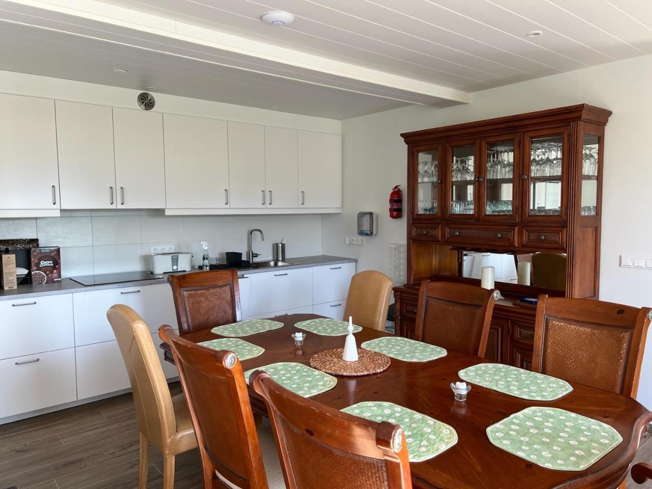 Laekjarkot Rooms And Cottages With Kitchen Borgarnes Exterior foto
